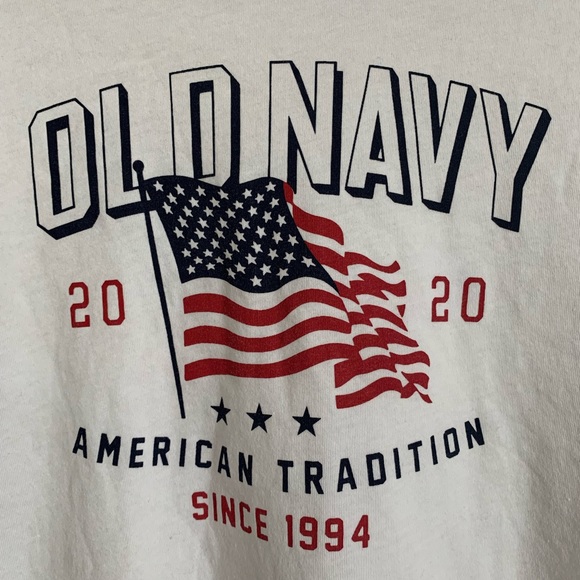 Old Navy graphic tee in size small - Picture 2 of 3
